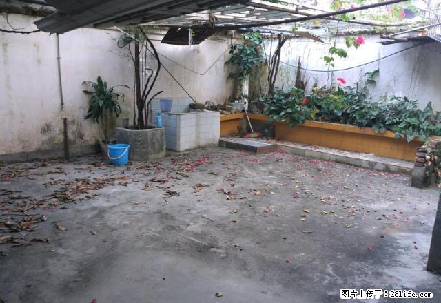 市中心 2层小庭院 4室1厅 位置好 停车方便 - 房屋出租 - 房屋租售 - 德宏分类信息 - 德宏28生活网 dh.28life.net
